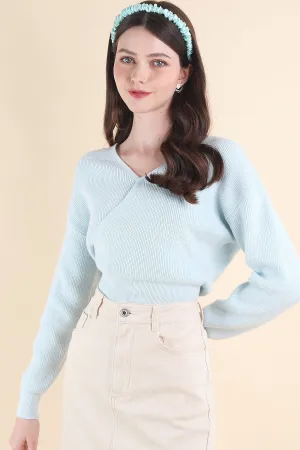CABANA KNIT TOP IN LIGHT BLUE