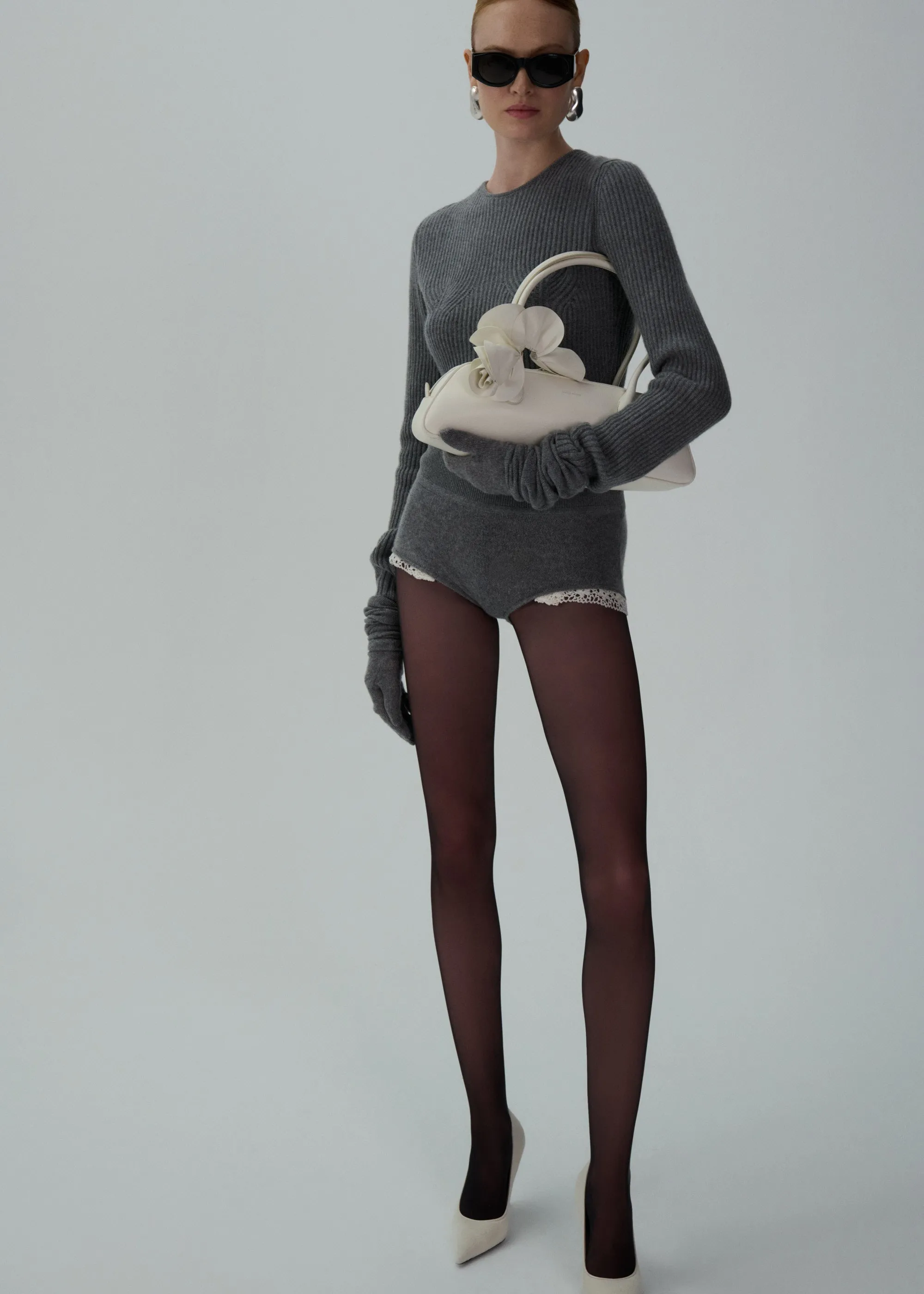 Cashmere knit shorts in grey