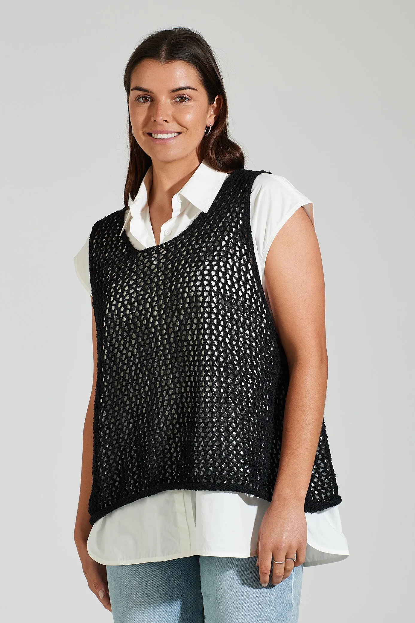 DELTA KNIT VEST
