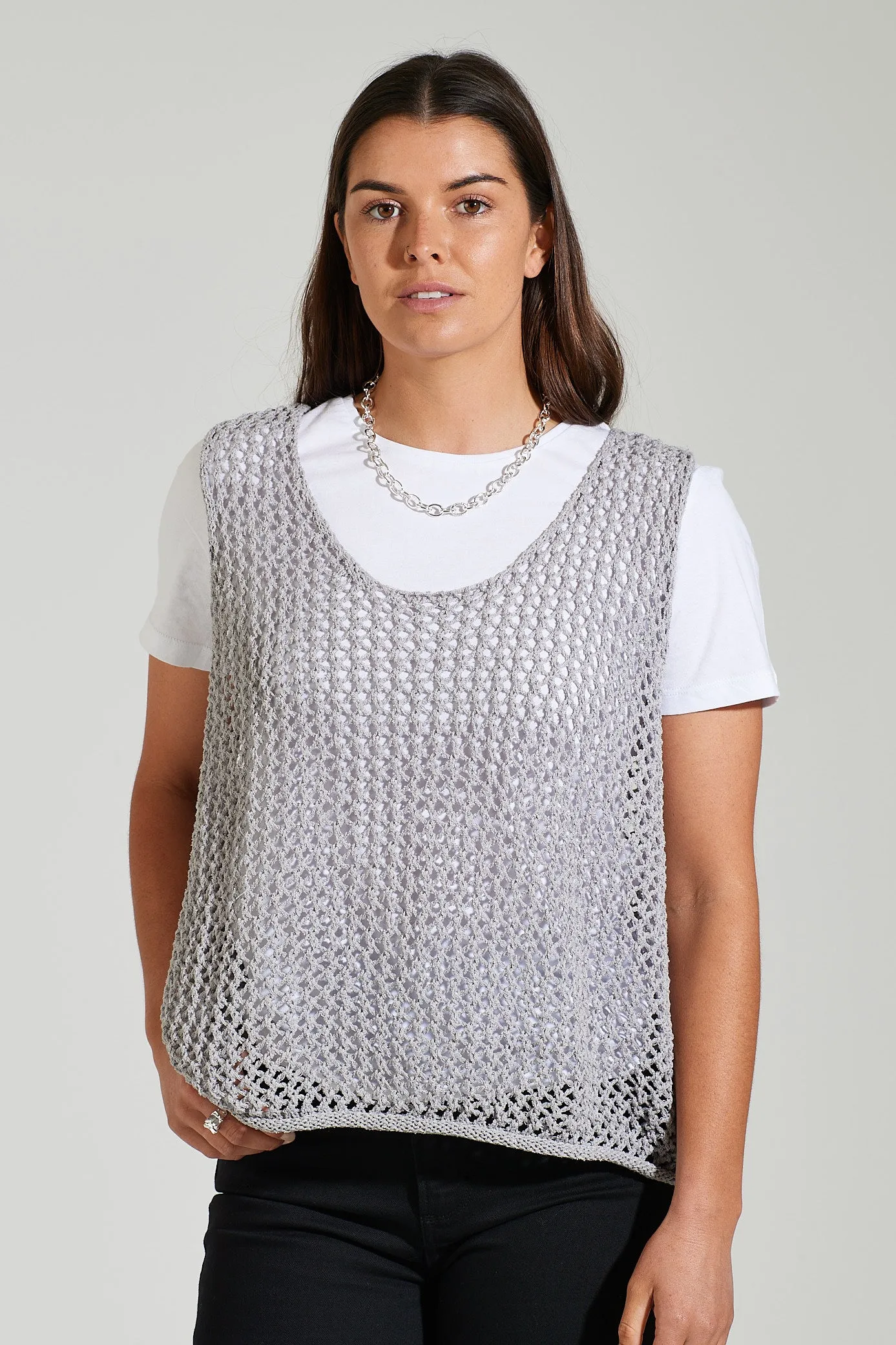 DELTA KNIT VEST