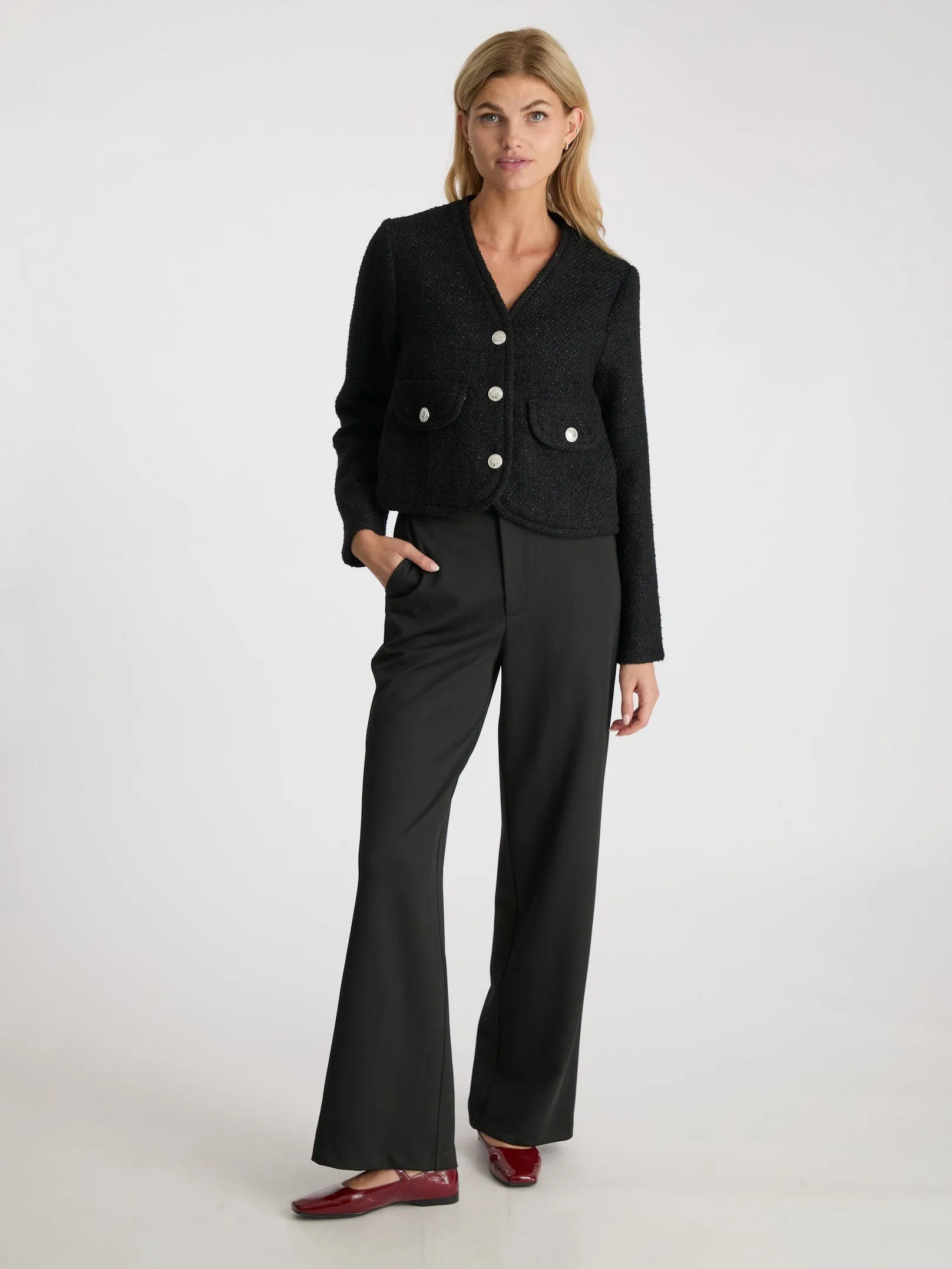 Manua Boucle Jacket - Black