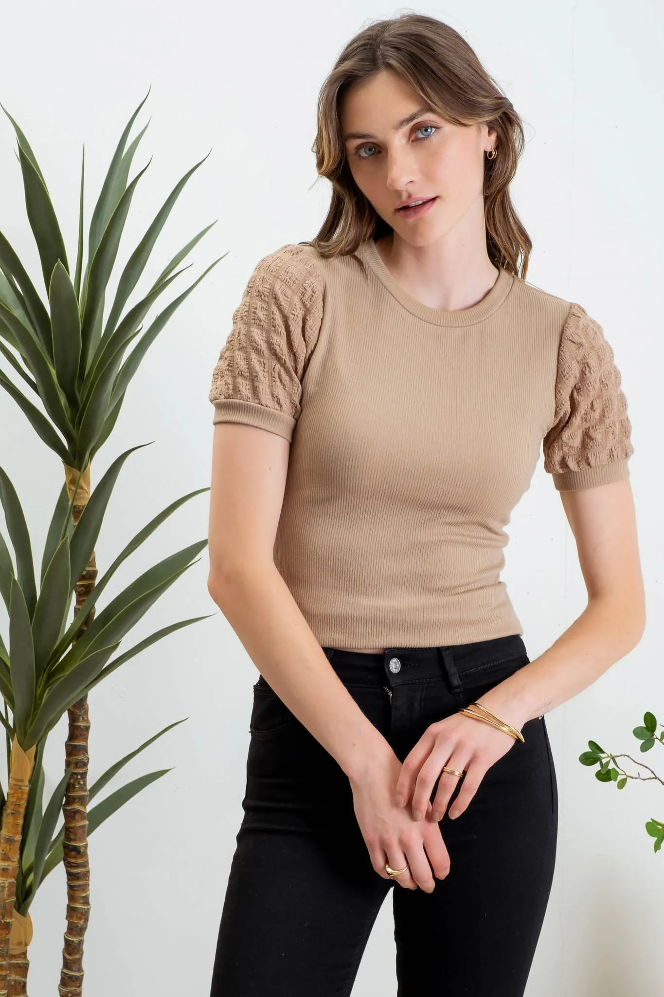POPCORN SLEEVE KNIT TOP