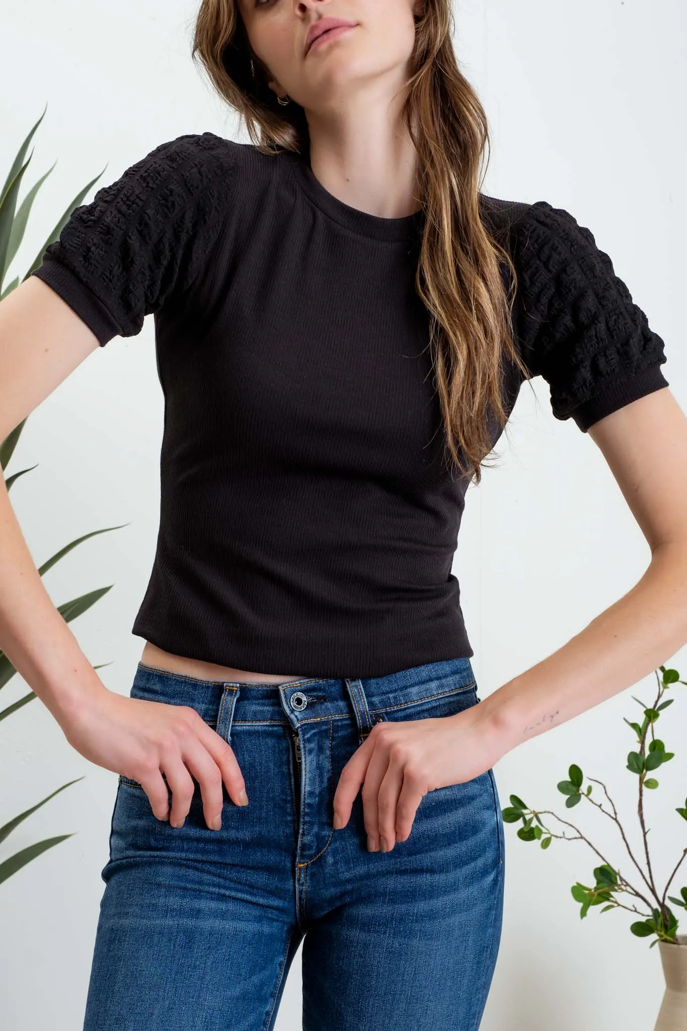 POPCORN SLEEVE KNIT TOP