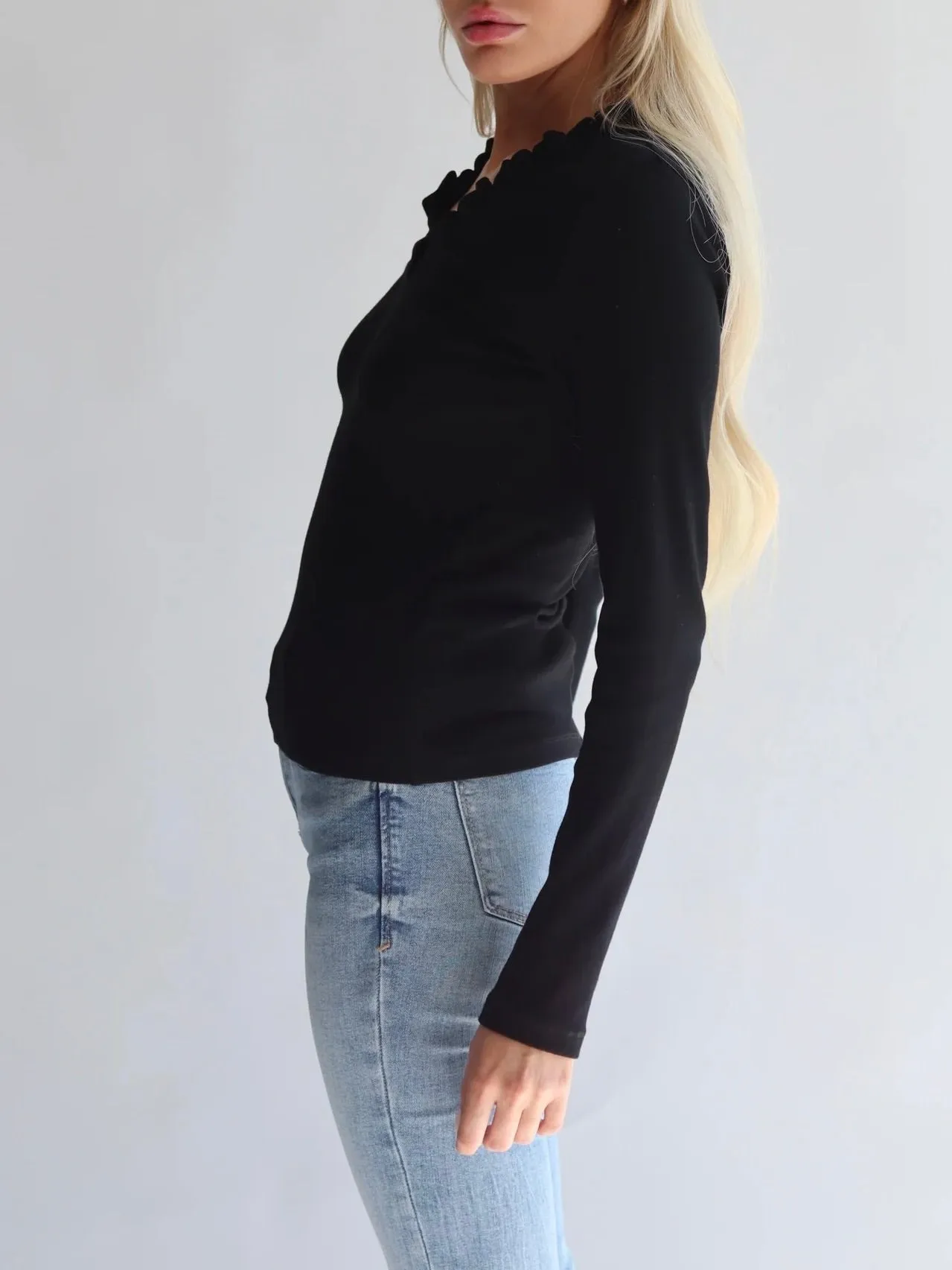 Ruffle Neck Ribbed Top - Black