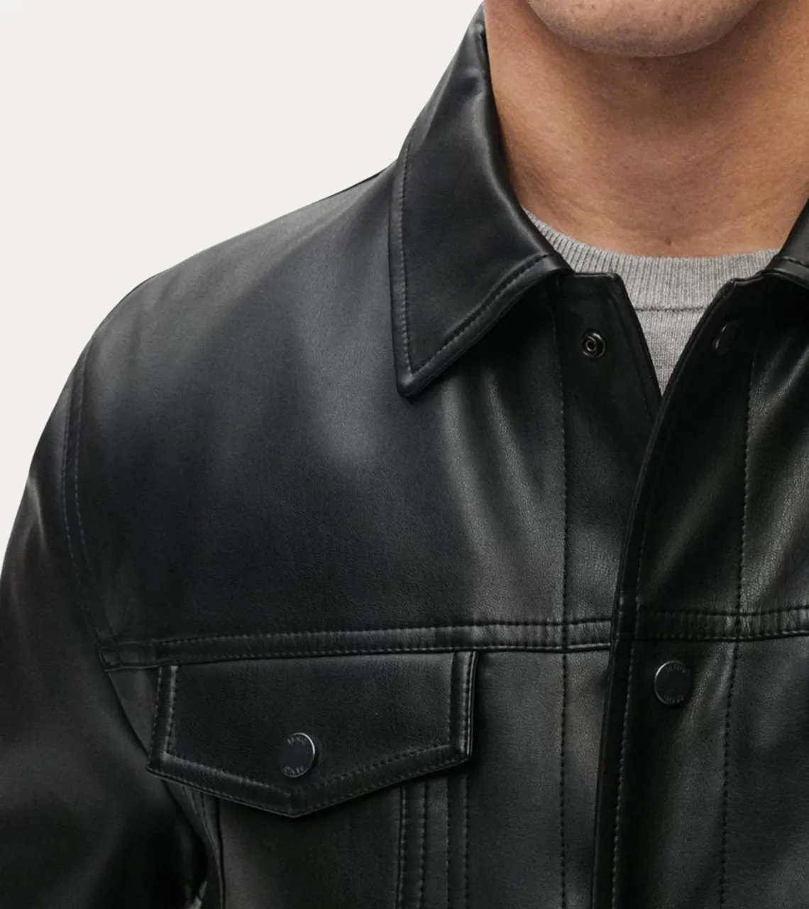 Voguish Black Men's Leather Jacket